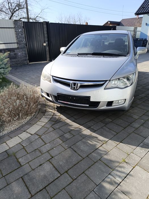 Honda Civic VIII 4D hybrid на запчастини