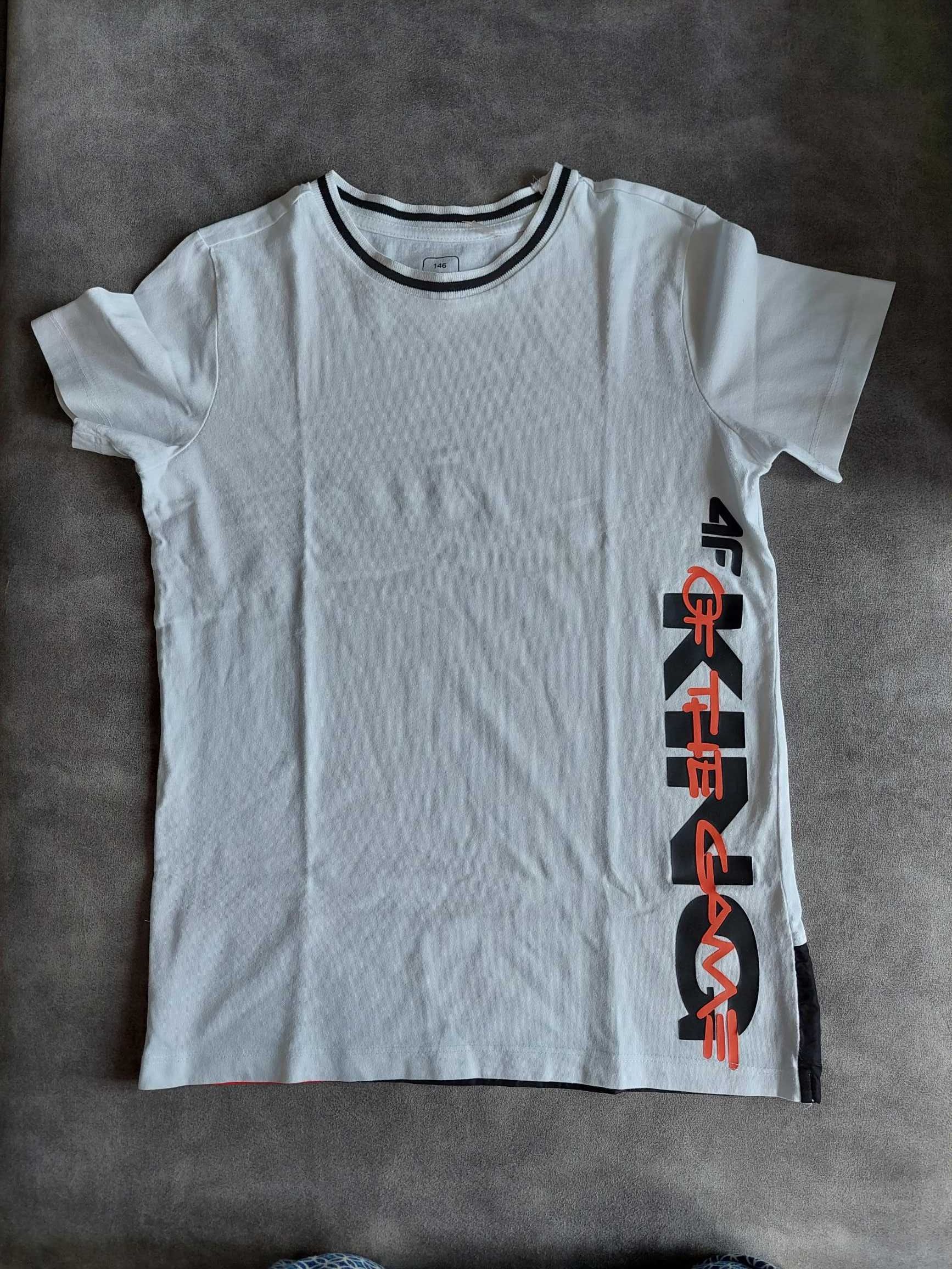 4F t-shirt 146cm