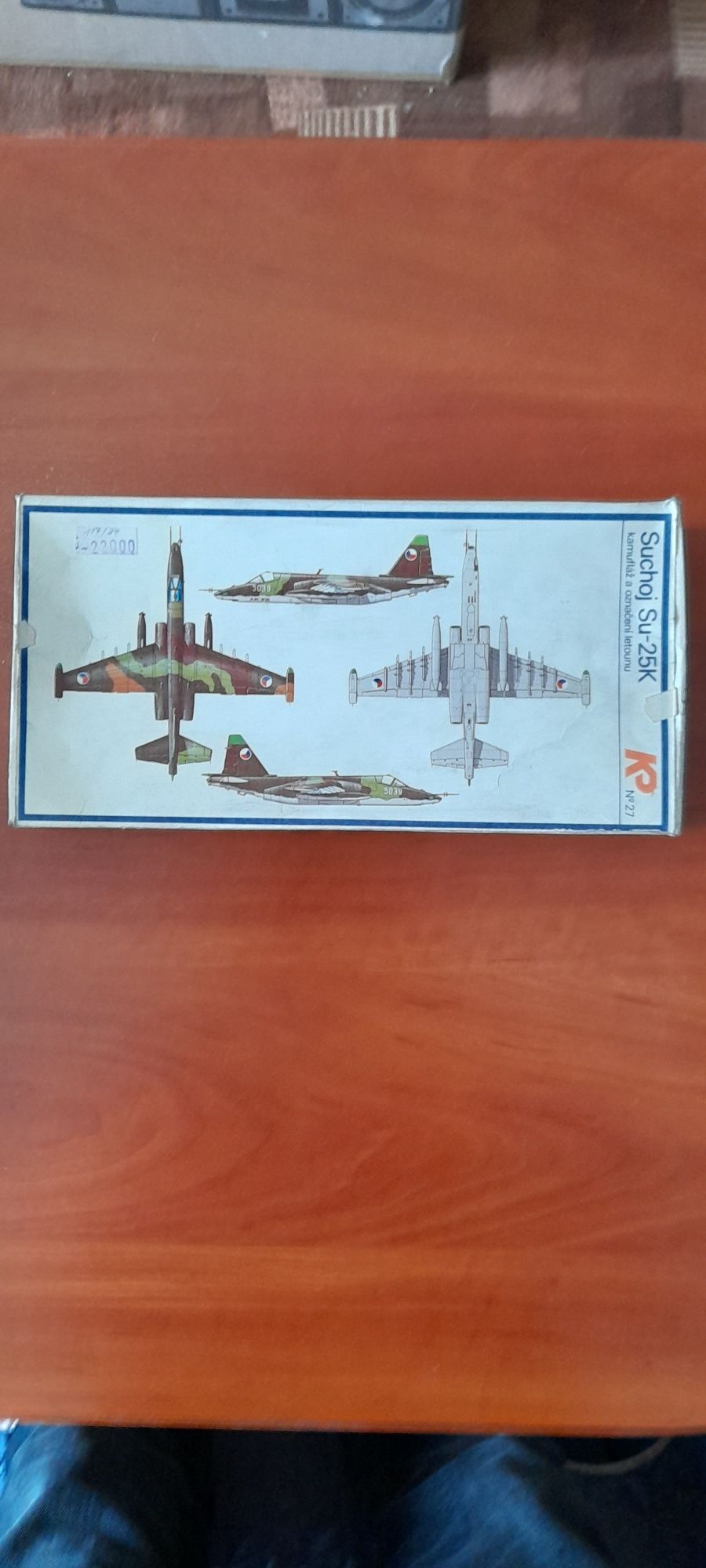 Samolot SU-25K. Skala 1:72.