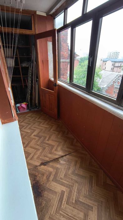 Продам 3 кім.квартиру у  Центрі  68000$