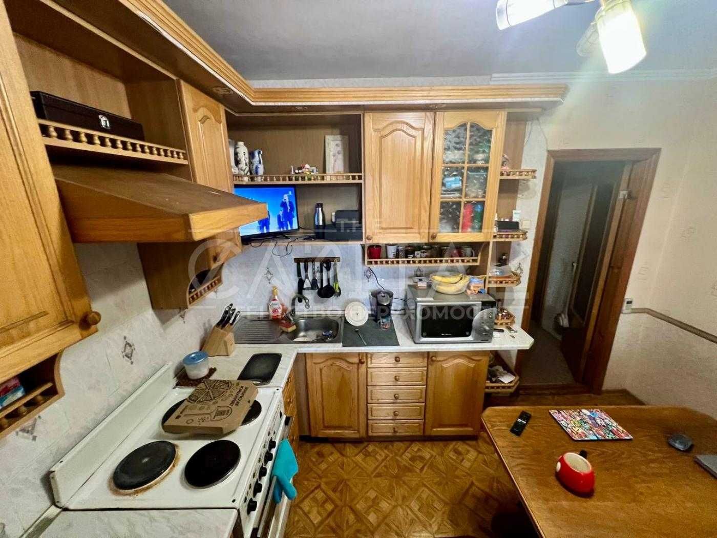 Простора 3-кімнатна квартира, вул Драгоманова, 40Б, мікрорайон Позняки