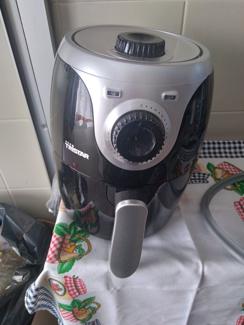 Vendo Airfryer nova