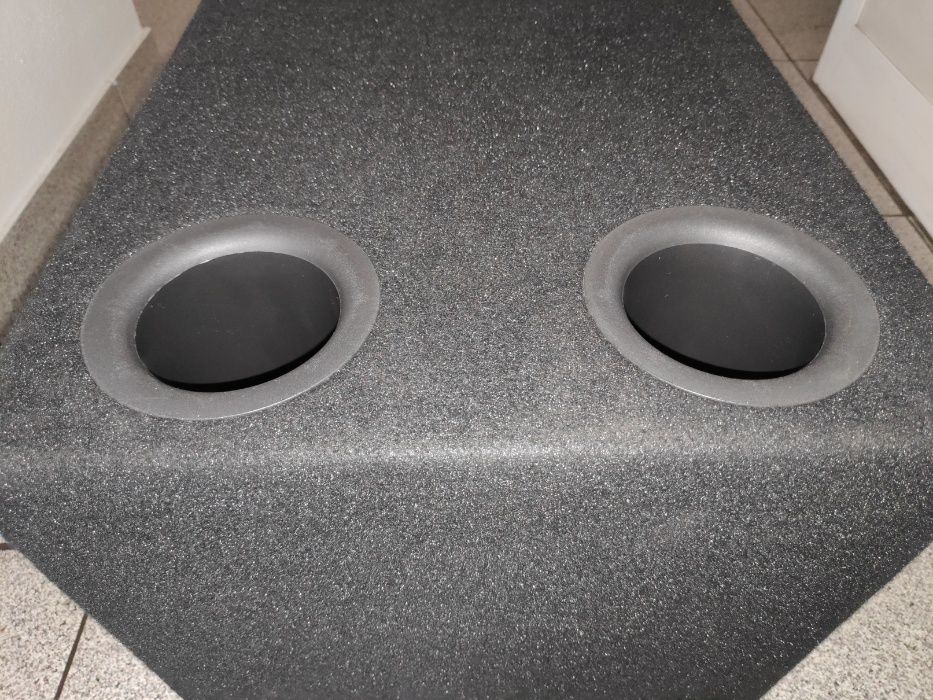 Subwoofer Hertz HS 300 em caixa