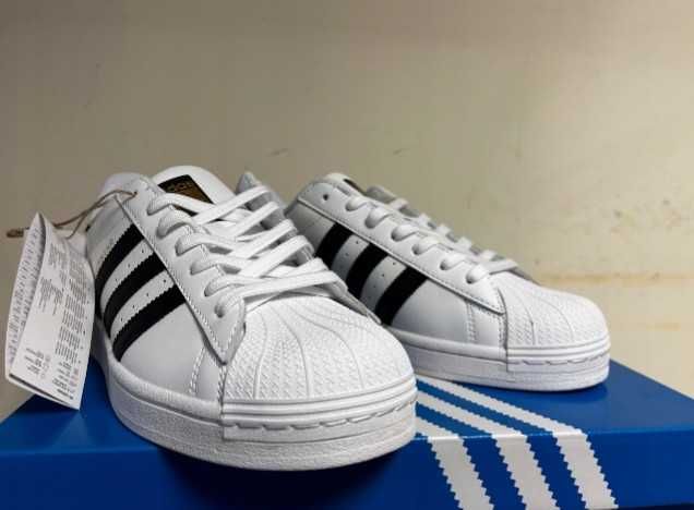 Nowe Adidas Superstar 42, skóra naturalna