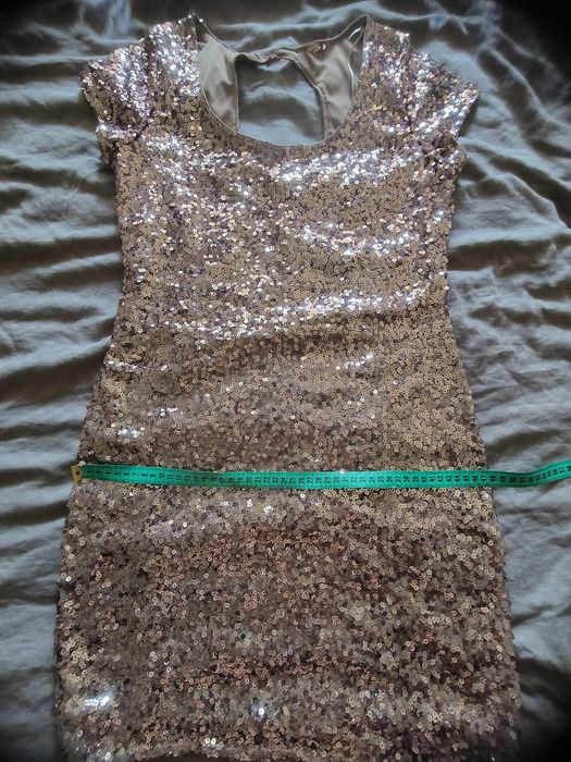 Гарне святкове плаття М-Л