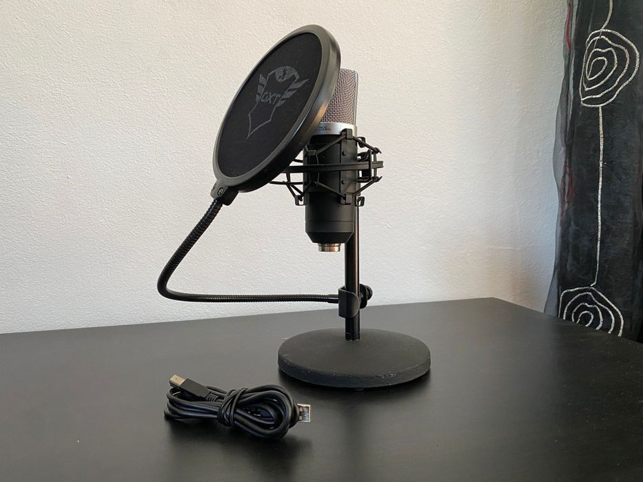 Microfone Trust Emita com Suporte