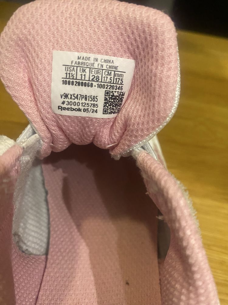 Buty dziewczece rozmiar 28