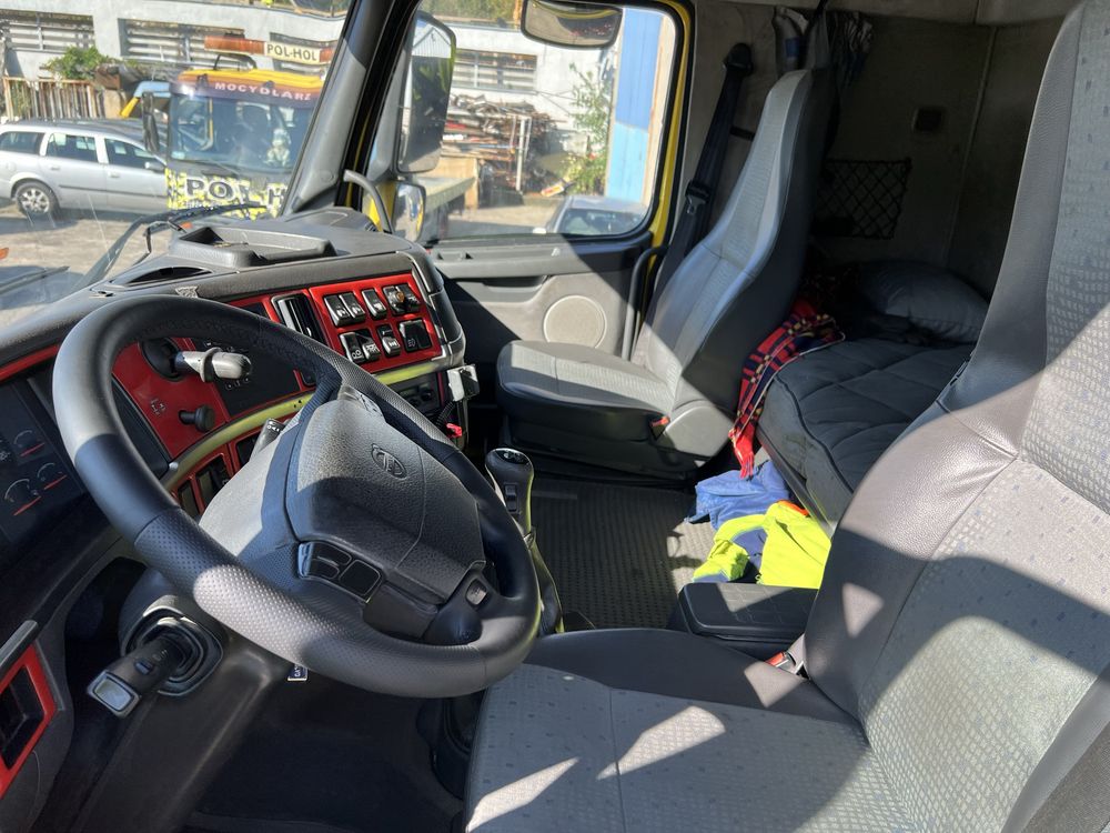 Holownik Volvo FH 4 osiowy - Mocna zabudowa - Sterowanie bezprzewodowe