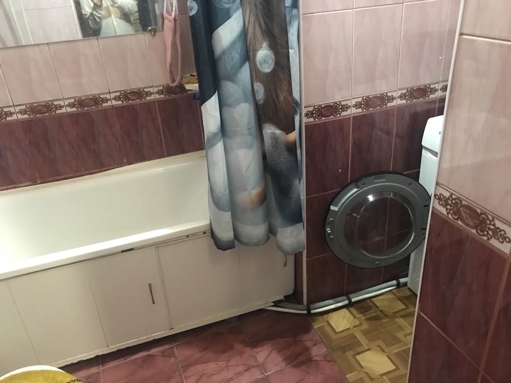 ЮГОК пр-т Южный 3 продам 3-х комн. Студия с узаконеной перепланировкой