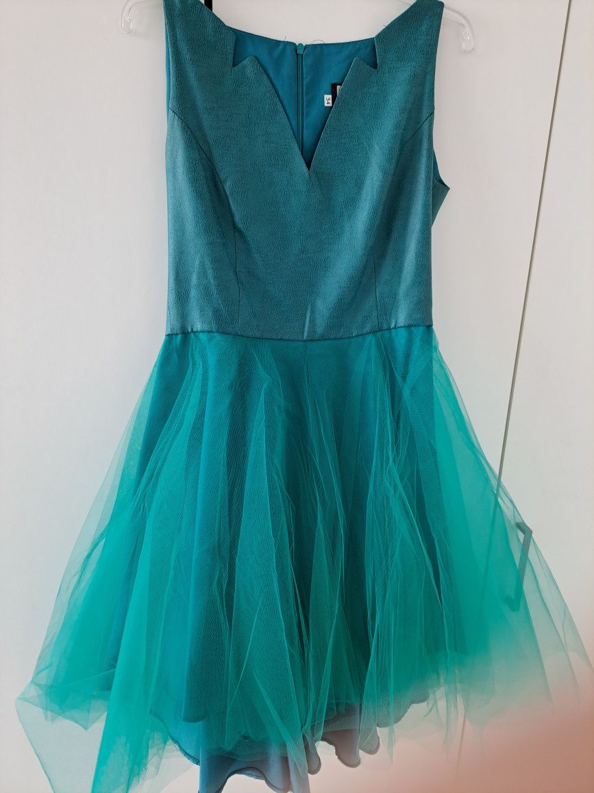 Elegancka sukienka Wilki Dwa r. 34