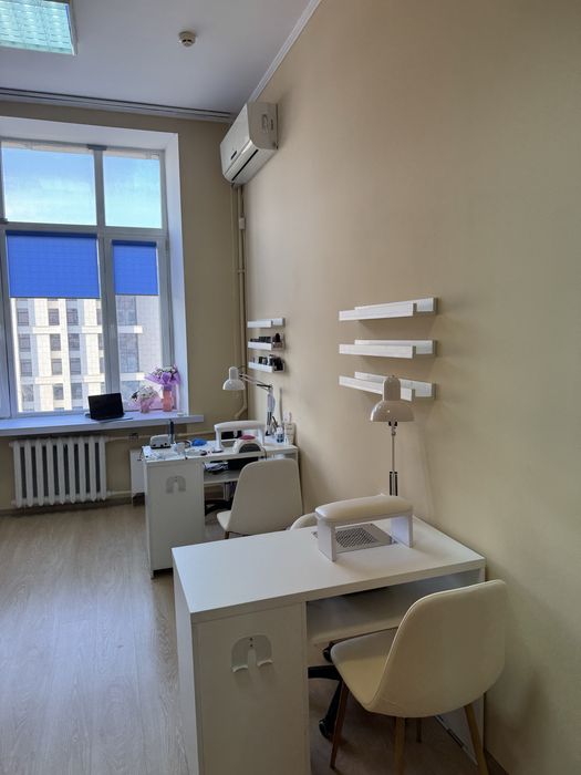 Оренда робочого місця для майстра манікюру/педикюру Центр