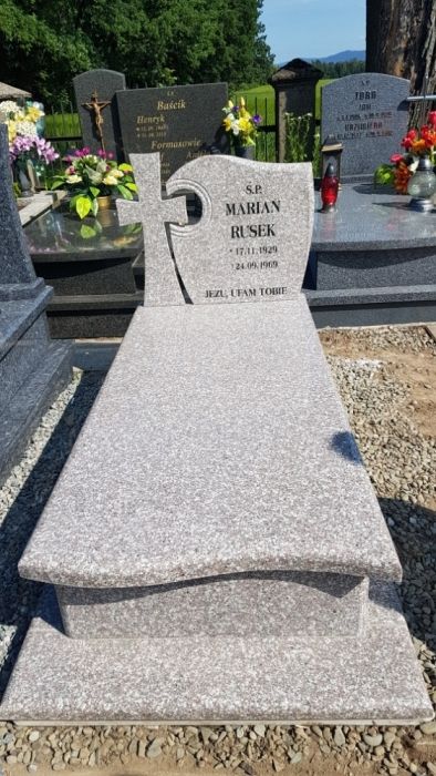 Czaniec Nagrobek 4800 zł w podstawie90x190 montażem. Gwarancja 10 lat!