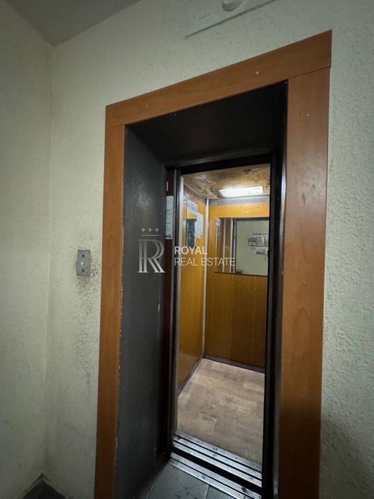 Продаж 2К 59 м2 Квартири Солом'янський з Ремонтом