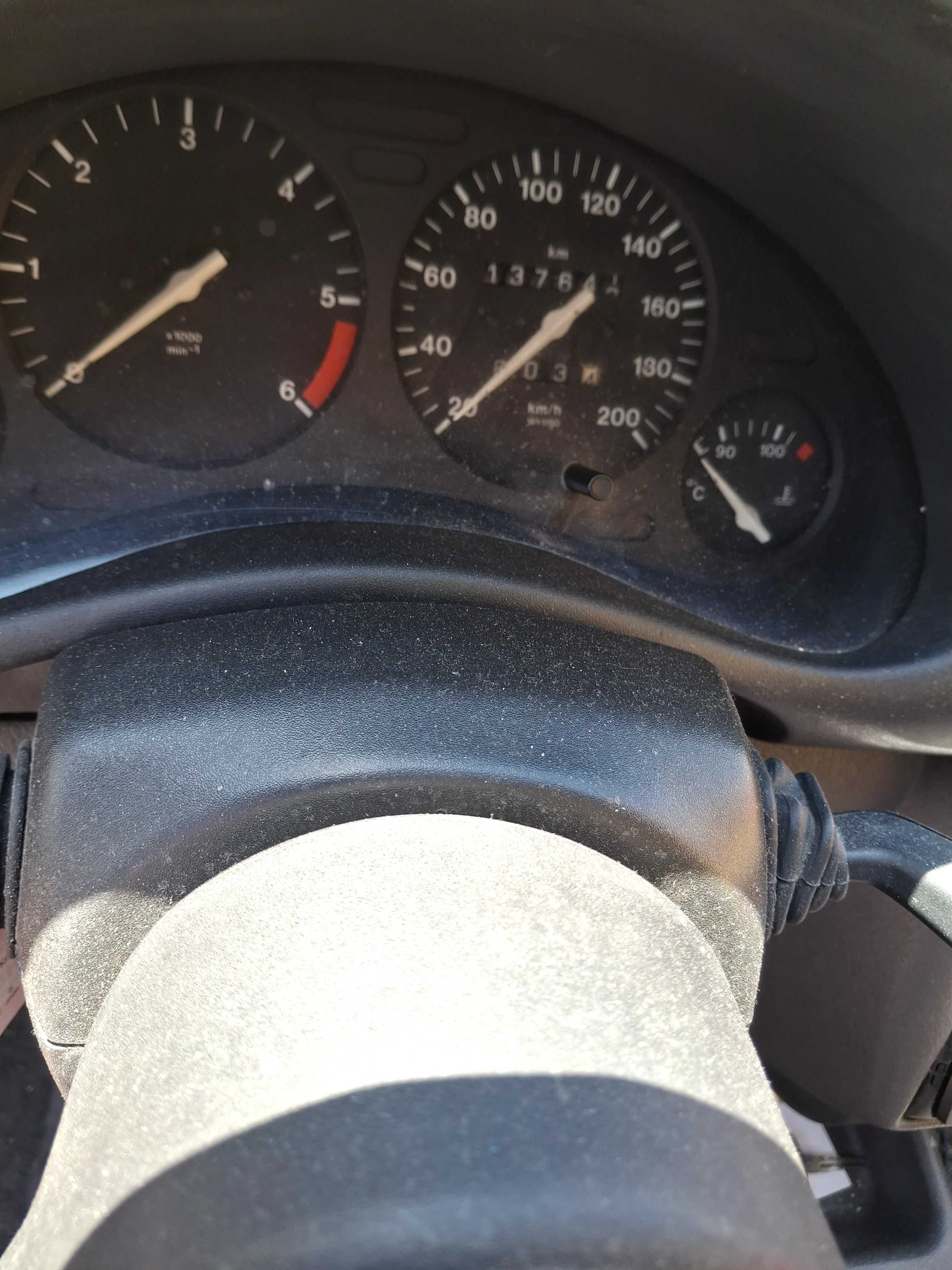 Opel corsa motor izuzu 1500 com apenas 137mil kms