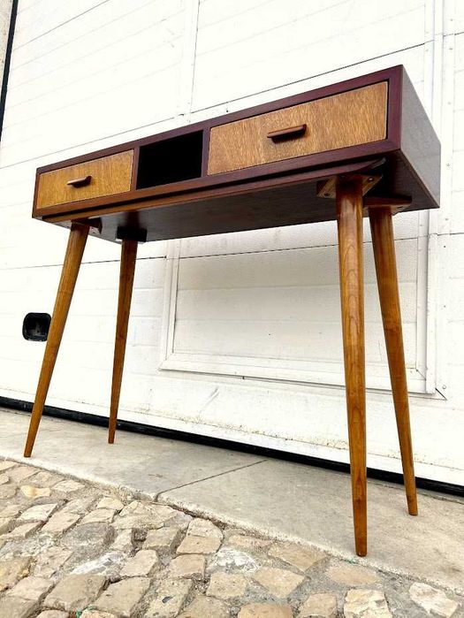 Consola olaio vintage + 96comp x 32prof x 76alt.