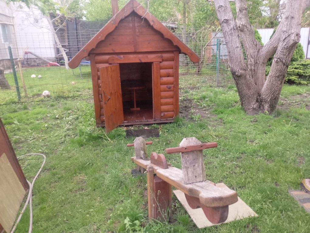 Детский деревянный игровой домик