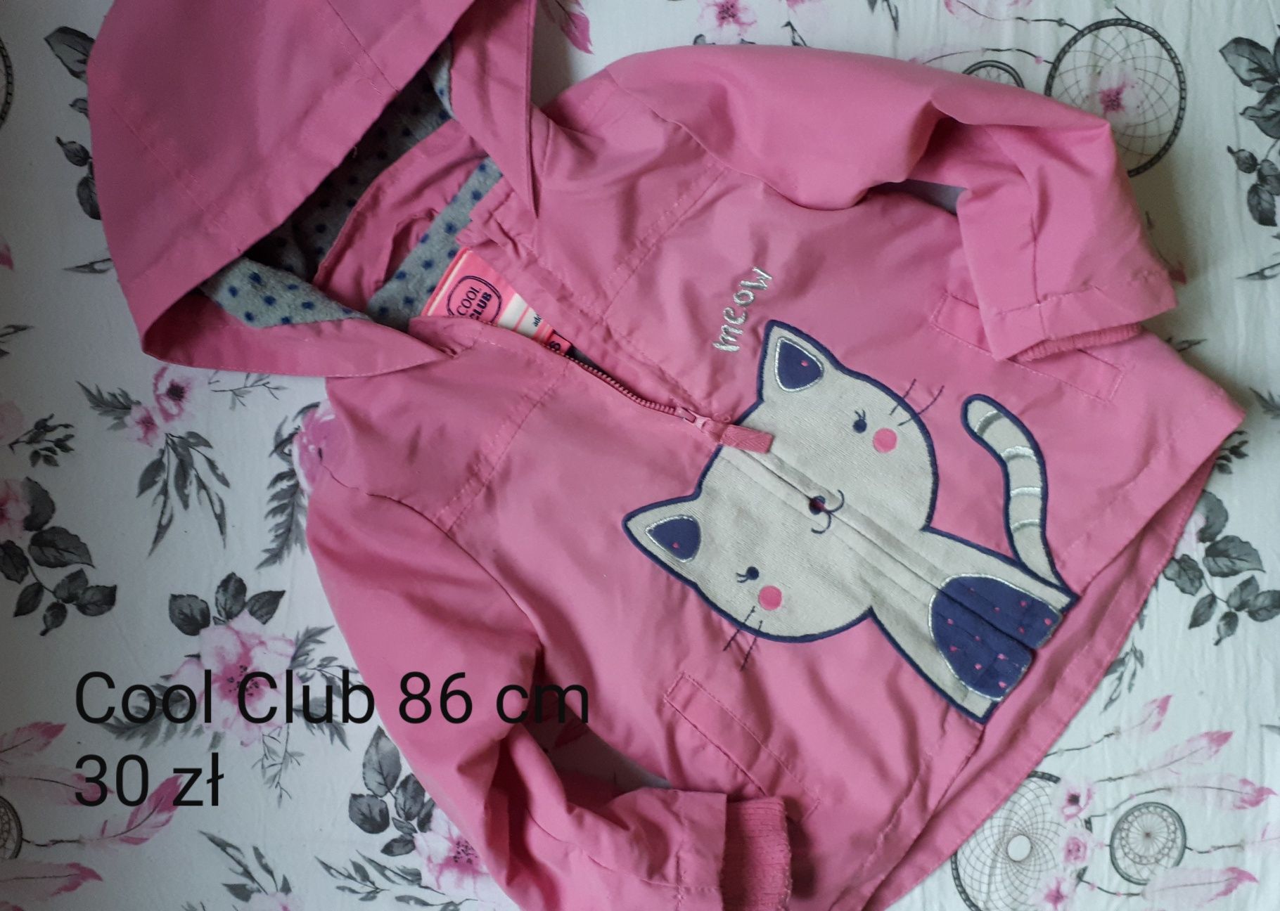 Kurtka jesienna wiosenna Cool Club na polarku 86 cm kotek różowa