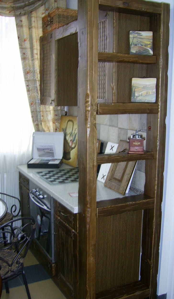 Кухня кантрі дерево, класична, з виставки, кантри, розпродаж деревʼяна