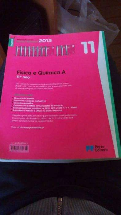 Livro Preparação para o Exame Nacional - Física e Química A