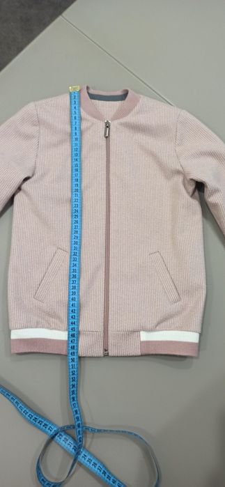 Костюм шкільний на худеньку дівчинку 7-9 років.