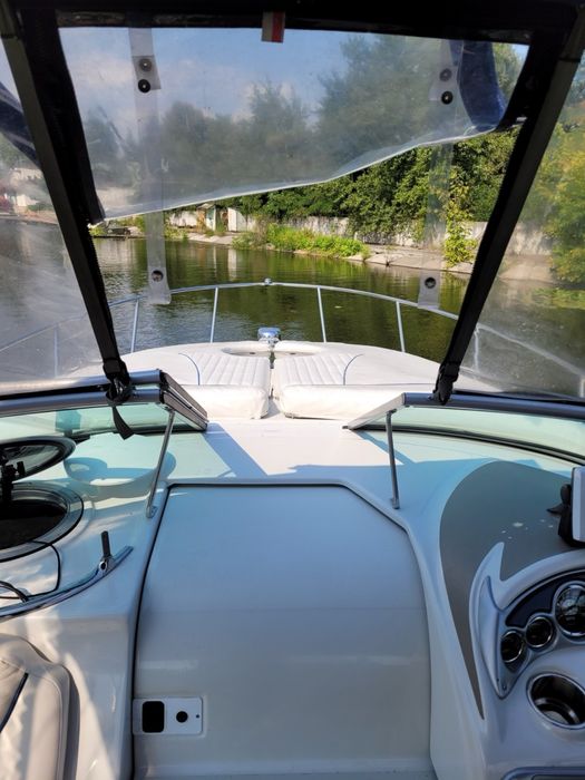 Катер Crownline 250 CR