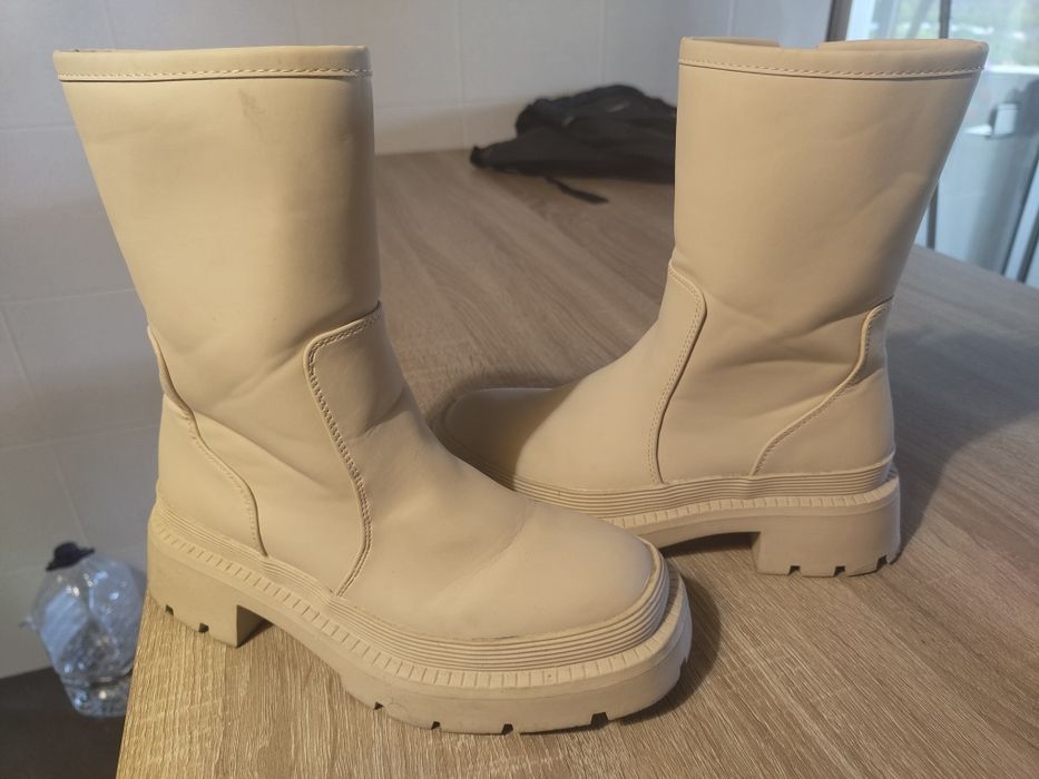 Botas tamanho 36
