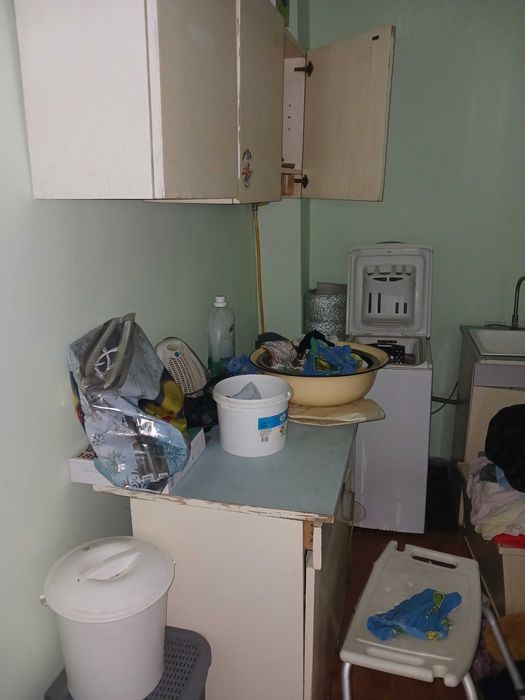 Зручний двохкімнатний будинок в центрі Берегова