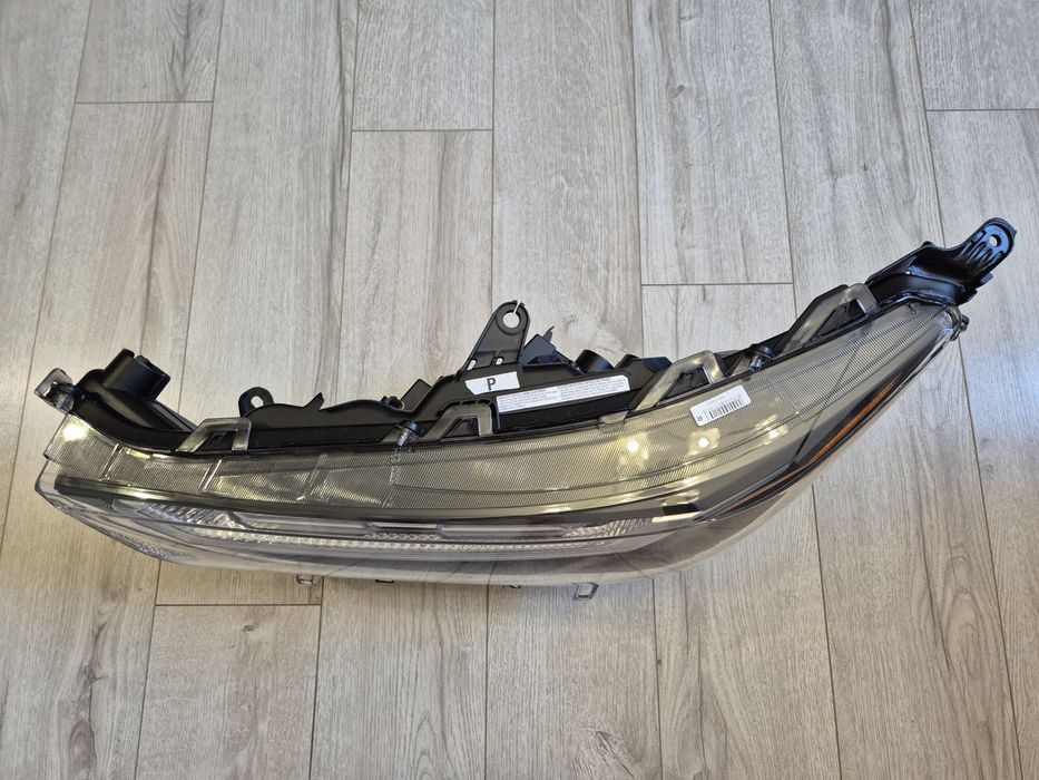 Фара ліва Toyota Rav4 2022-2024 USA