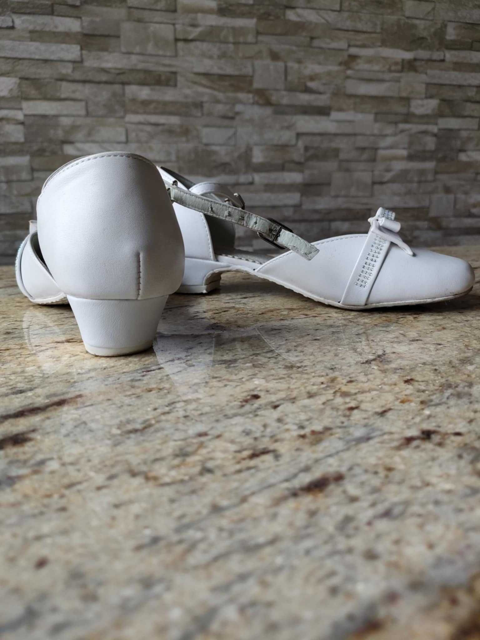 Buty białe komunia, wesele rozmiar 34