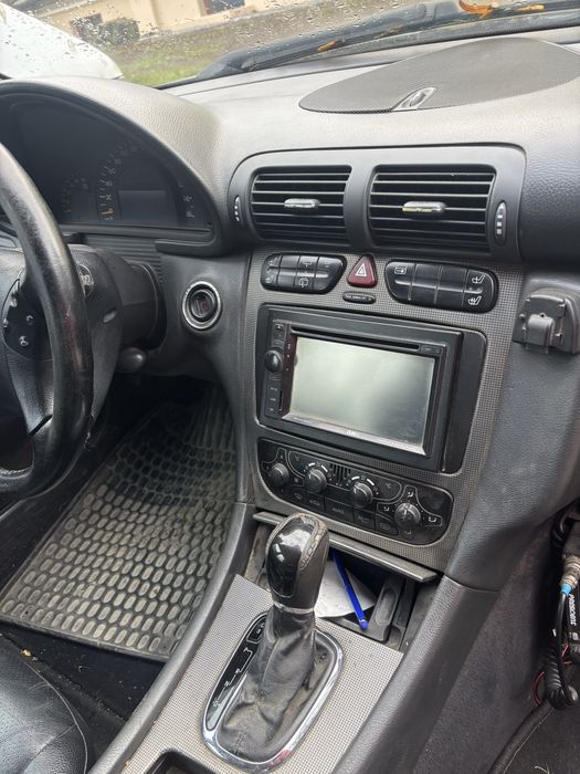 Mercedes Benz w203 220cdi sprawny w całości lub na części brak kluczyk