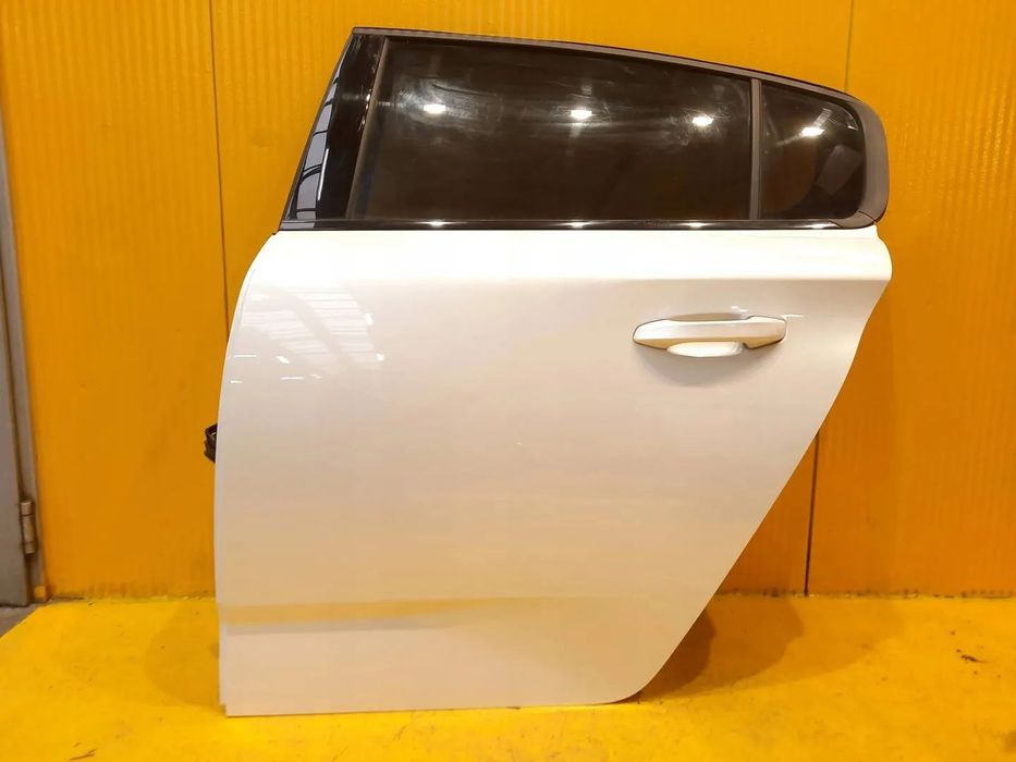 Peugeot 308 III T10 DRZWI TYŁ TYLNE LEWE 22r.