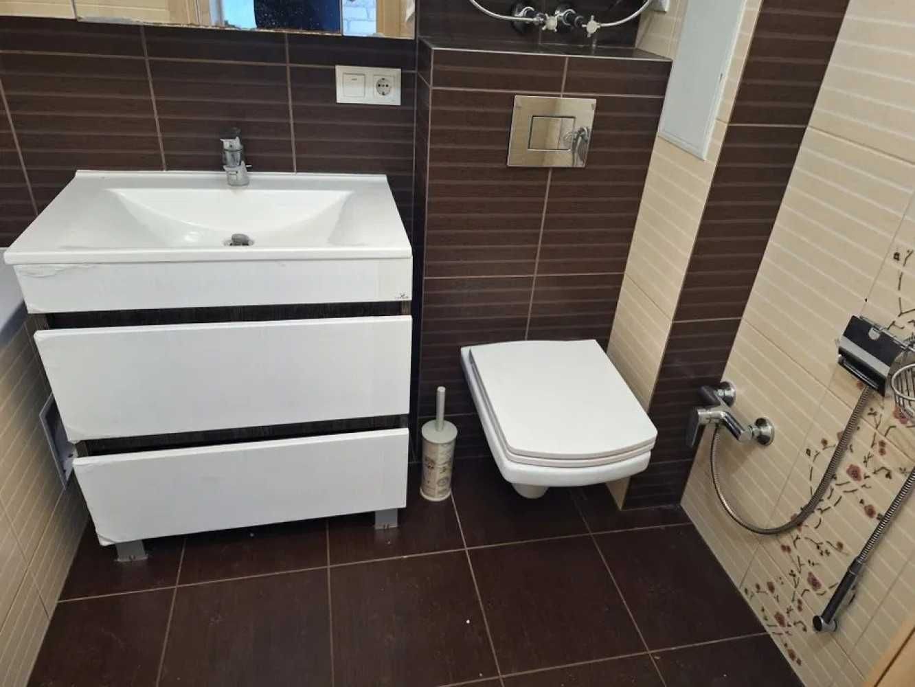Продам двухкомнатную квартиру на поселке Котовского/Пересыпский
