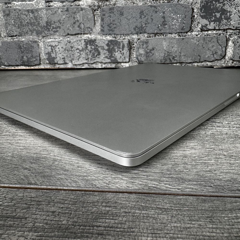 SALE! MacBook Pro 16 2019 Silver i7/16Gb/512Gb