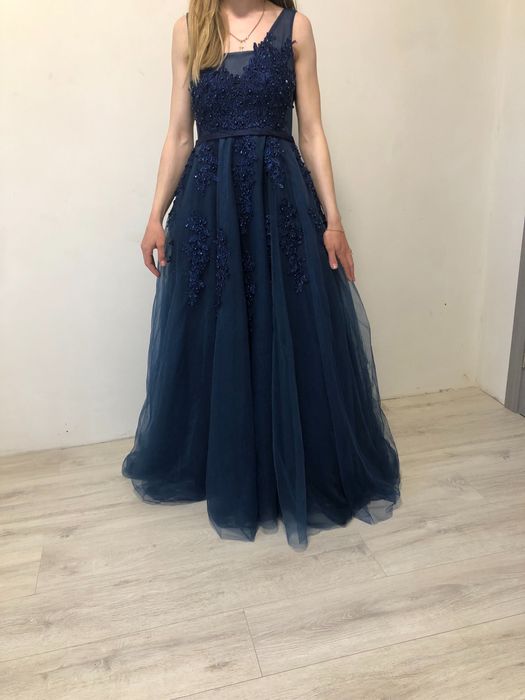 Плаття для випускного або для весілля