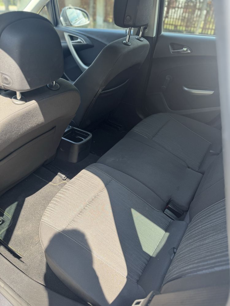 Opel Astra J Sports Tourer, kombi 1.4 Turbo ECOTEC 140KM, zadbana