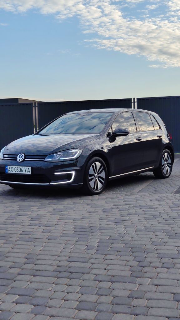 Продам E-Golf 36kw
