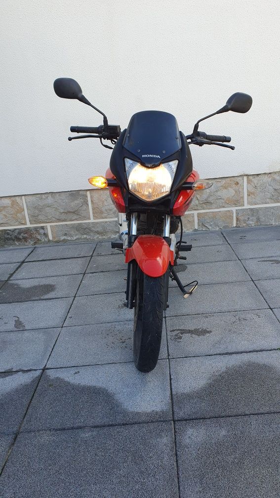 Honda modelo CBF 125cc