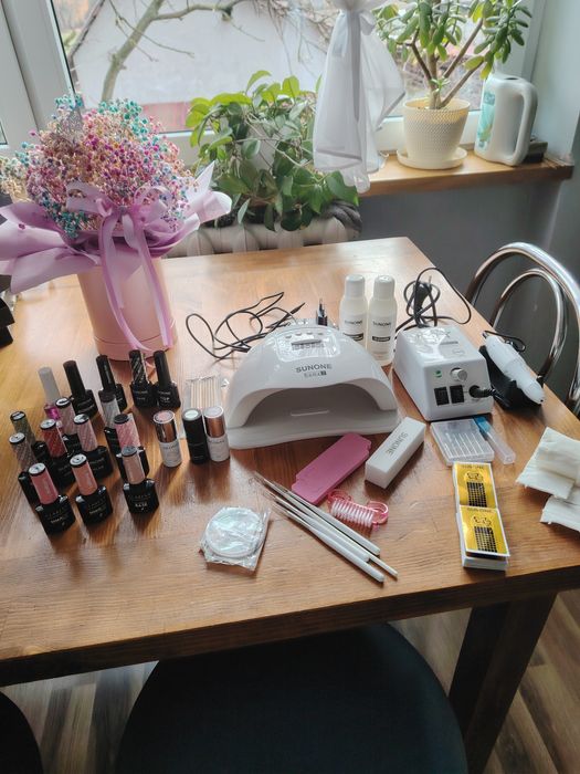 Zestaw do paznokci hybrydowych SUNONE Home2 + frezarka Nova + lakiery