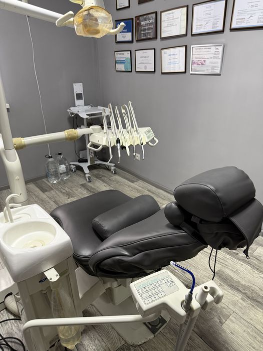 Стоматологічна установка Planmeca