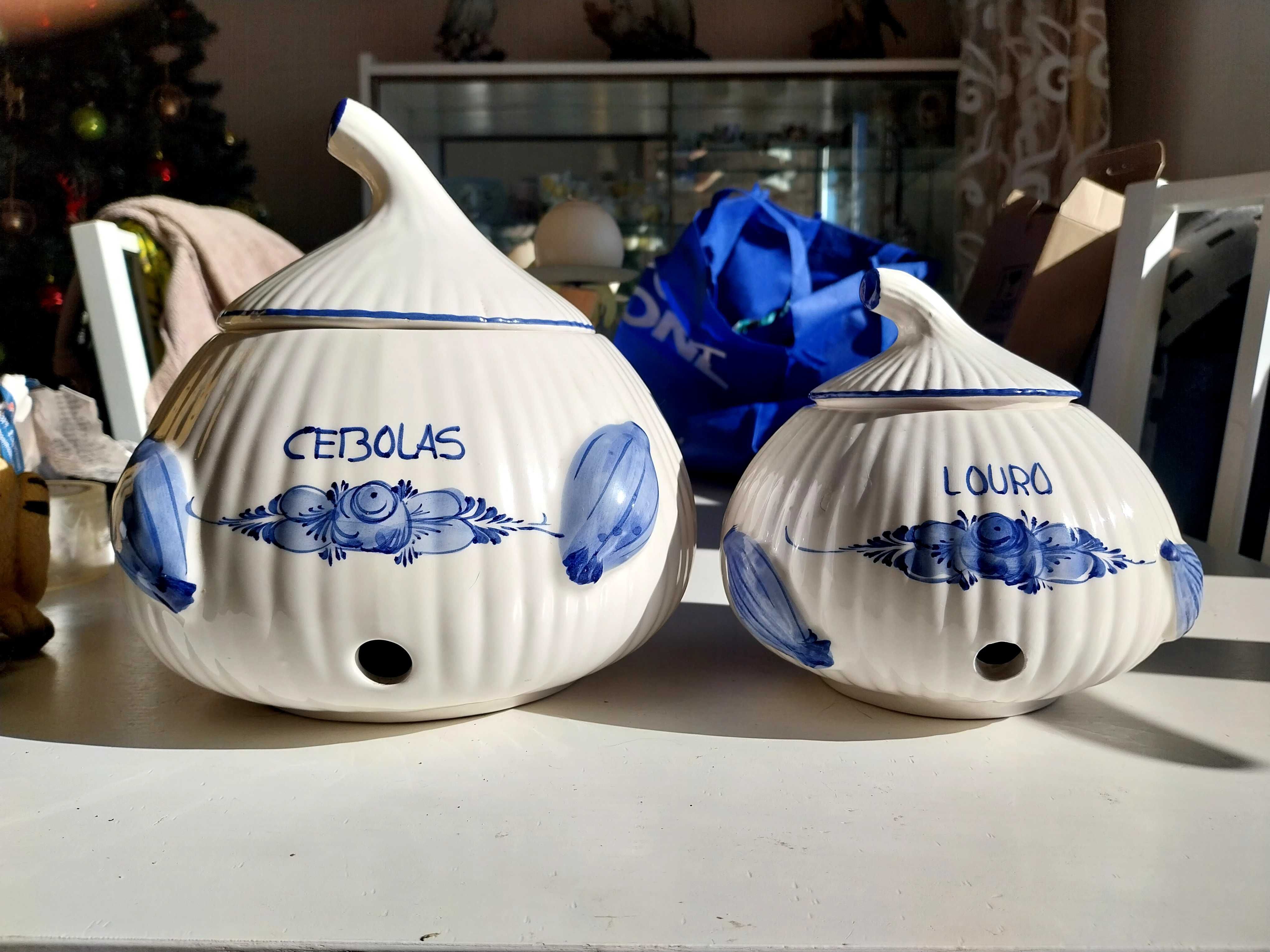 Potes/frascos para cebola e louro