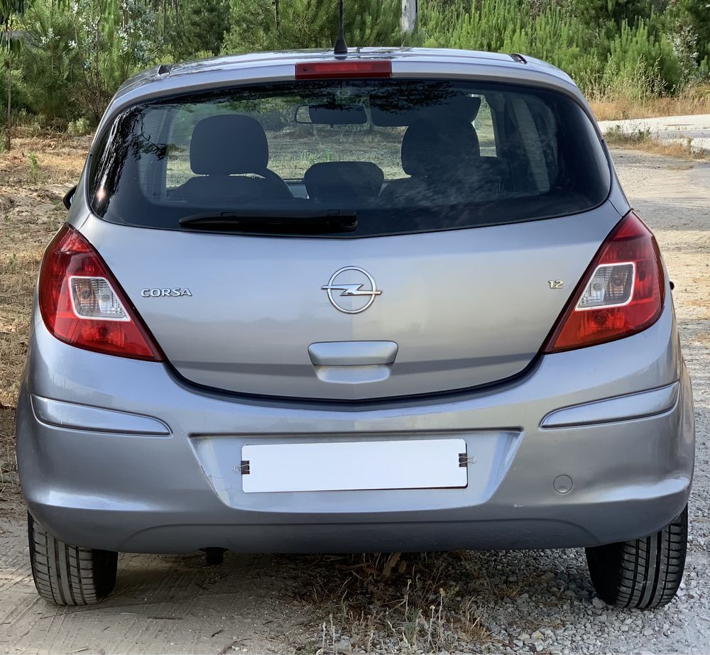 Opel Corsa  D // 105 mkms// AC e Cruise controle // motor corrente