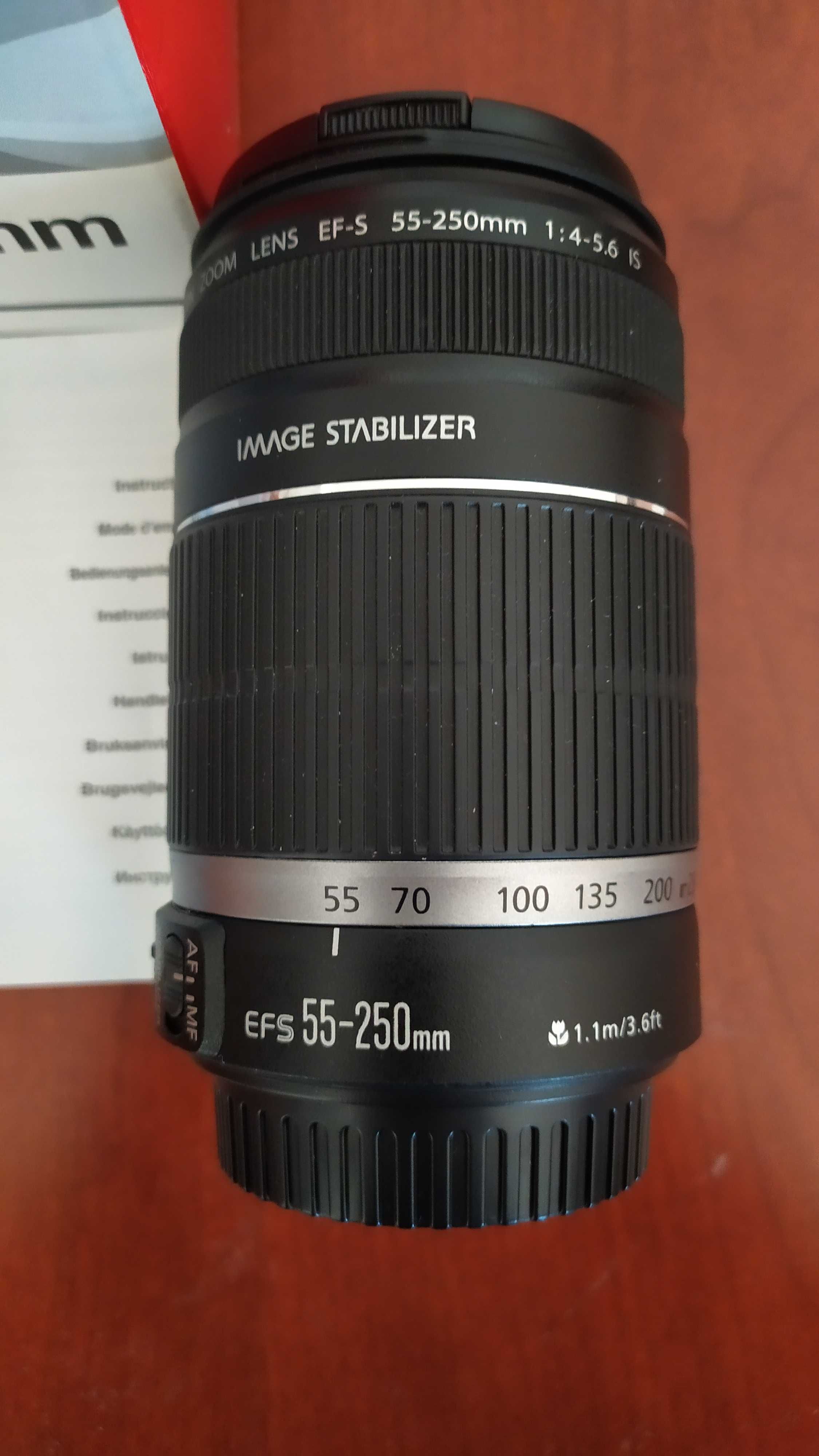Máquina fotográfica Canon EOS 600D + lente EFS 55-250mm IS