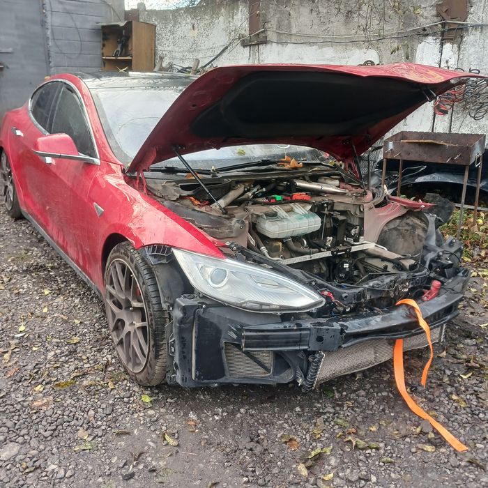 Розборка Tesla S двері ляда ходова мотор стойки панорама диски подрамн