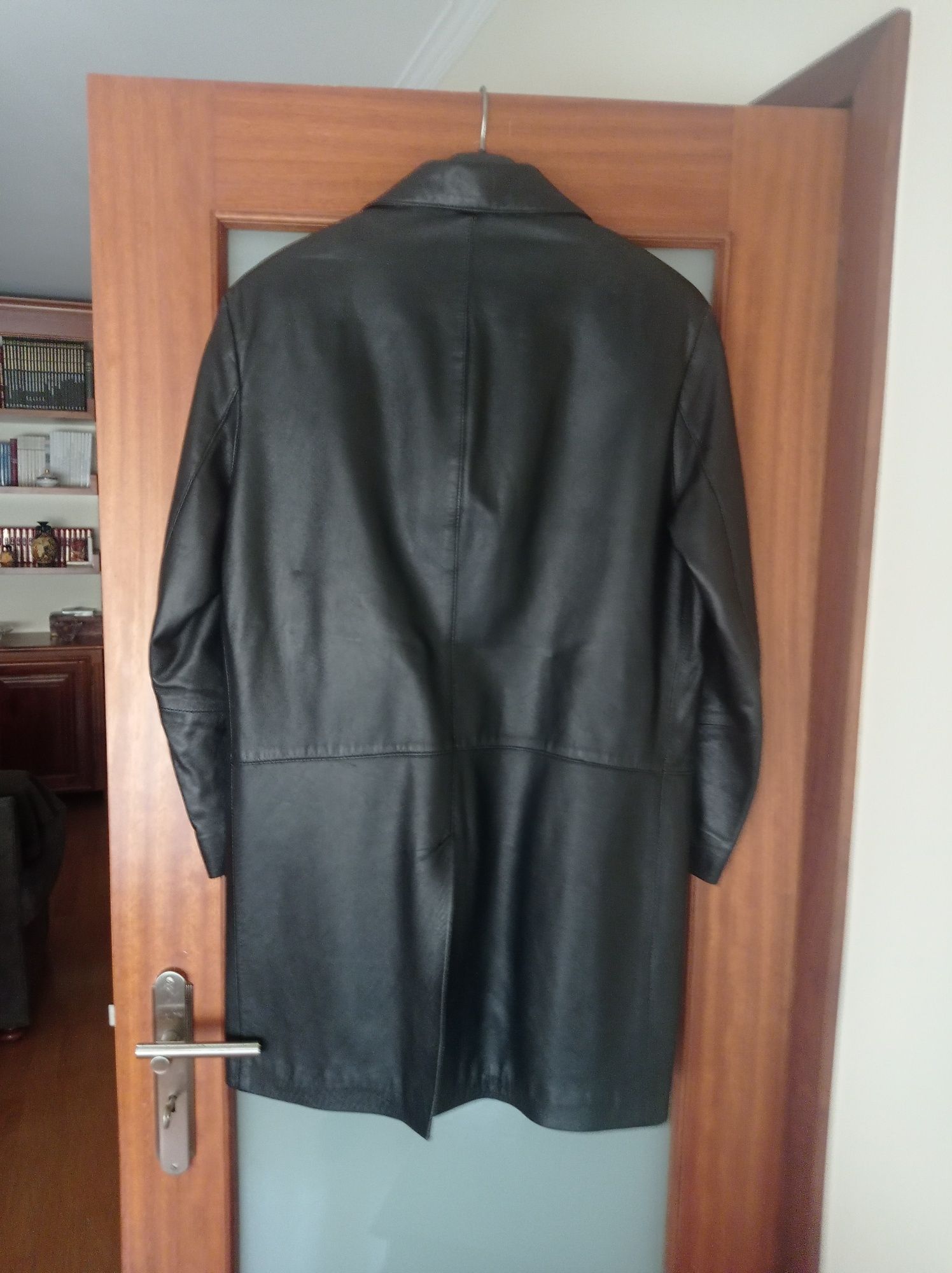 Parka de homem em pele
