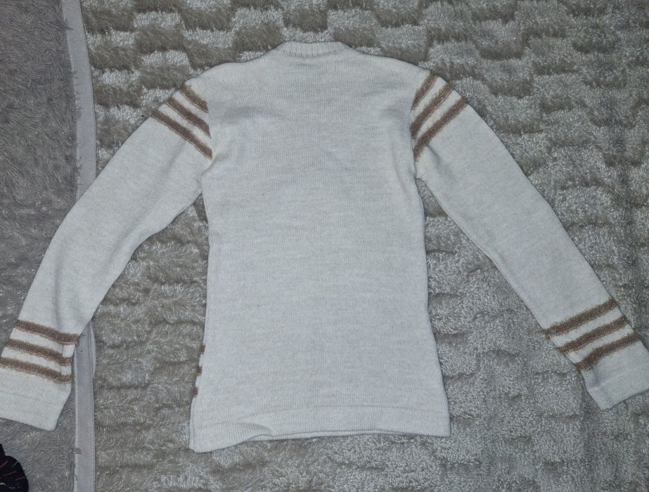 Светр, кофта для дівчинки