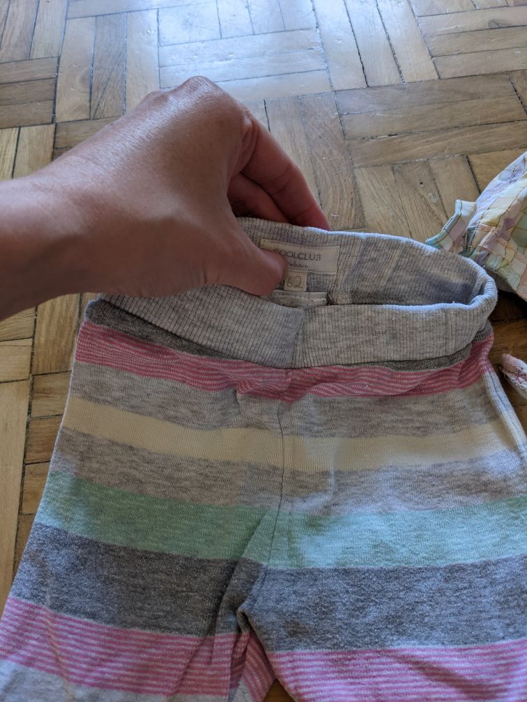 Spodnie dresowe smyk 62, czapeczka h&m i chusta