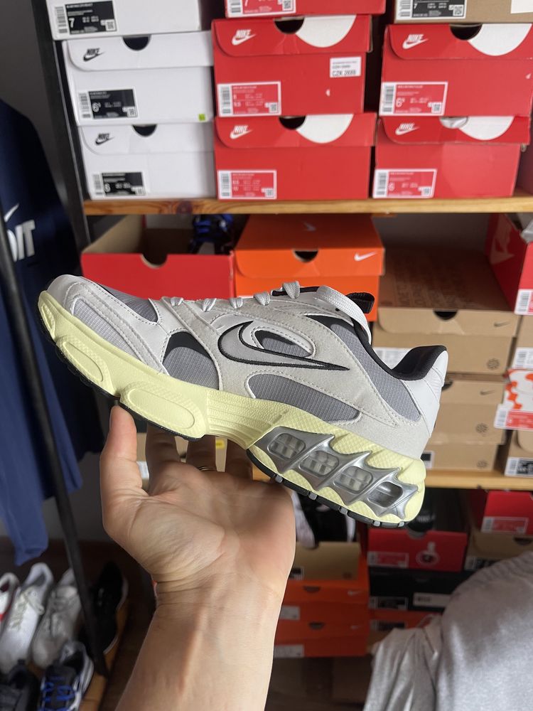 Кросівки Nike Air Zoom Fire оригінал