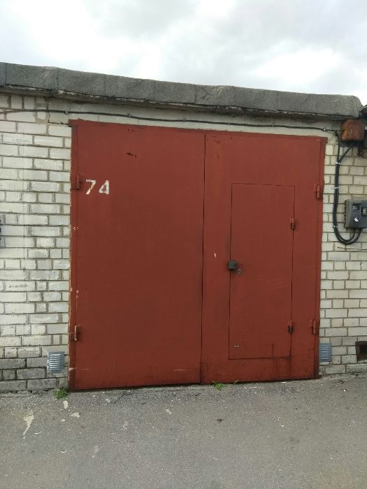 Продам приватизированный гараж и землю на Салтовке, метро Героев труда