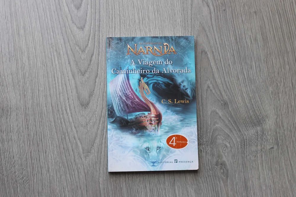 Livro A viagem do caminheiro da alvorada de C. S. Lewis