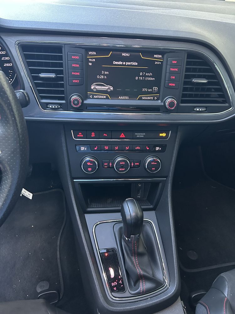 Seat Leon 2.0 TDI 184cv DSG START STOP financiamento